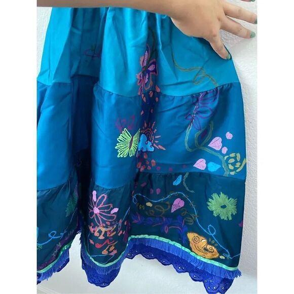 Disneys Mirabel Costume Size 9/10 - Picture 10 of 14